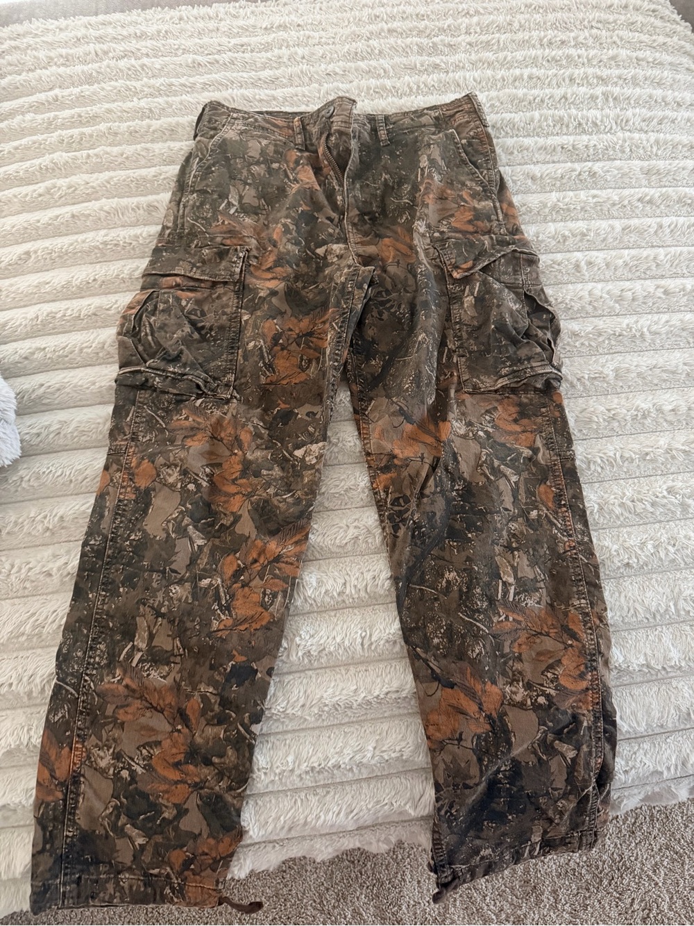 American Eagle Outfitters Men's Camouflage Cargo Pants - Brown & Olive